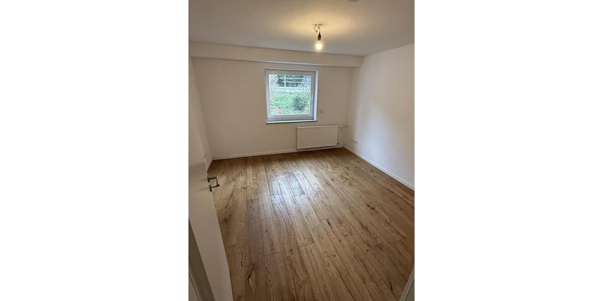 Schöne 3 Zimmer Wohnung mit Terasse und Garten in Limburgerhof 3 zimmer