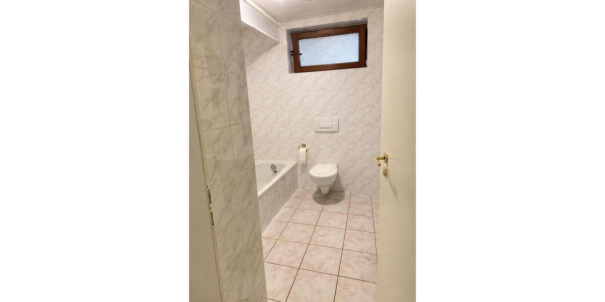 Erdgeschoßwohnung Hockenheim - 3 Zimmer, 85 m&sup2;, 1.150&euro; | Angebot:26341203