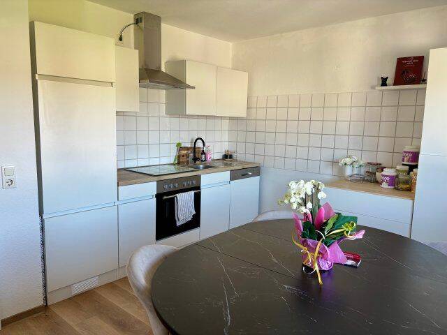 Etagenwohnung Mühlhausen - 4 Zimmer, 84 m&sup2;, 650&euro; | Angebot:26432938