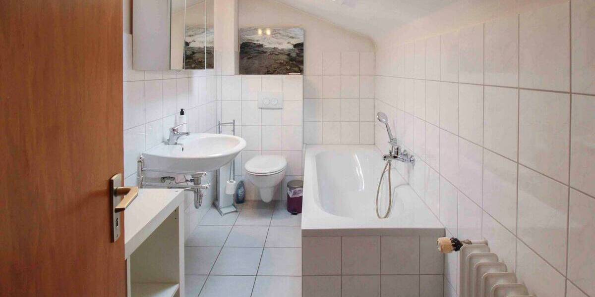 Einfamilienhaus Eschelbronn - 8 Zimmer, 265 m&sup2;, 439.000&euro; | Angebot:26427810