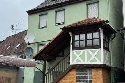 Haus Eberbach - 5 Zimmer, 110 m&sup2;, 215.000&euro; | Angebot:24826814