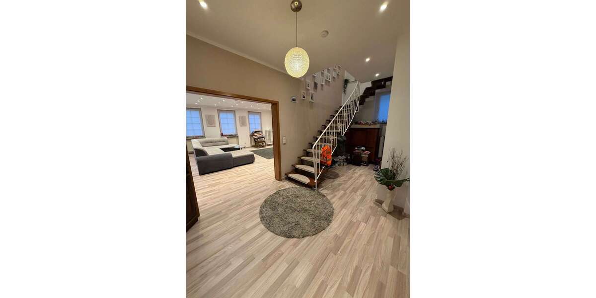 Haus zum Kaufen in Viernheim 749.000 € 289 m² 10 zimmer