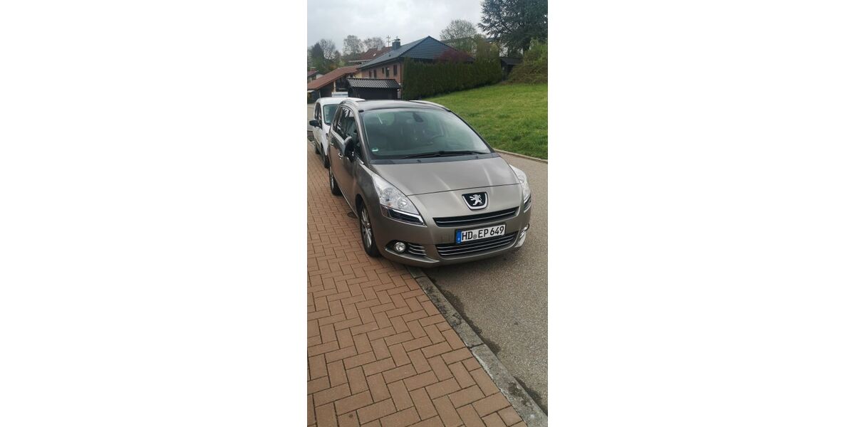 Peugeot 5008 220.000 km 3.600 &euro; Lobbach 74931