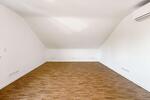 Charmante Dachgeschossperle: 4-Zimmer-Wohnung in MA-Wallstadt mit neuer EBK (ohne Balkon)