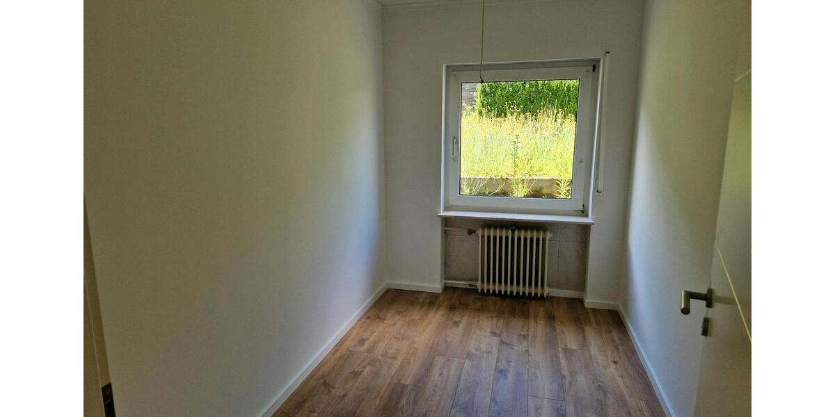 Erdgeschoßwohnung Fürth - 4 Zimmer, 107 m&sup2;, 1.400&euro; | Angebot:24841881