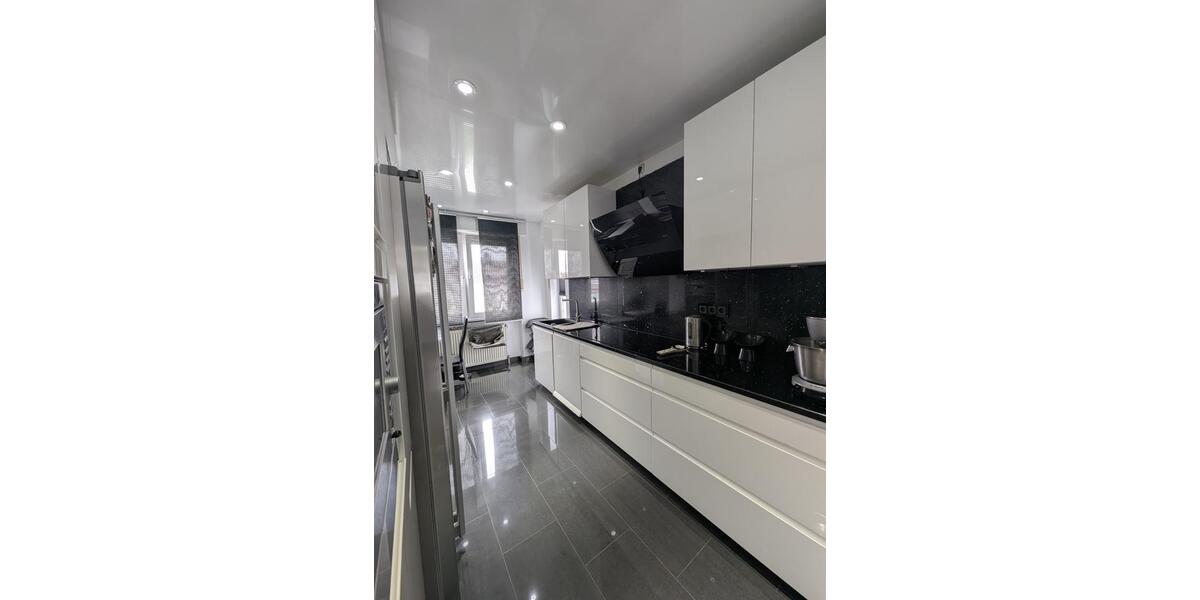 Etagenwohnung Ludwigshafen am Rhein Parkinsel - 3 Zimmer, 80 m&sup2;, 270.000&euro; | Angebot:24111145