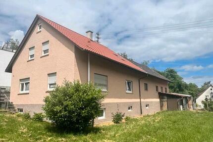 Haus Sinsheim - 7 Zimmer, 100 m&sup2;, 400.000&euro; | Angebot:26803145