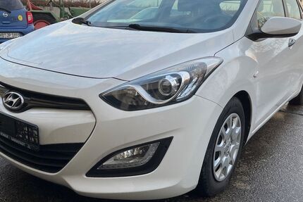 Hyundai i30 124.800 km 9.999 &euro; reilingen 68799