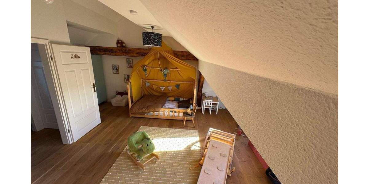 Charmantes Altbau-Reihenhaus 3 zimmer