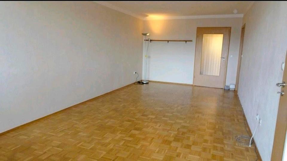 *Neu renovierte* Eigentumswohnung inkl. Einbauküche 3 zimmer