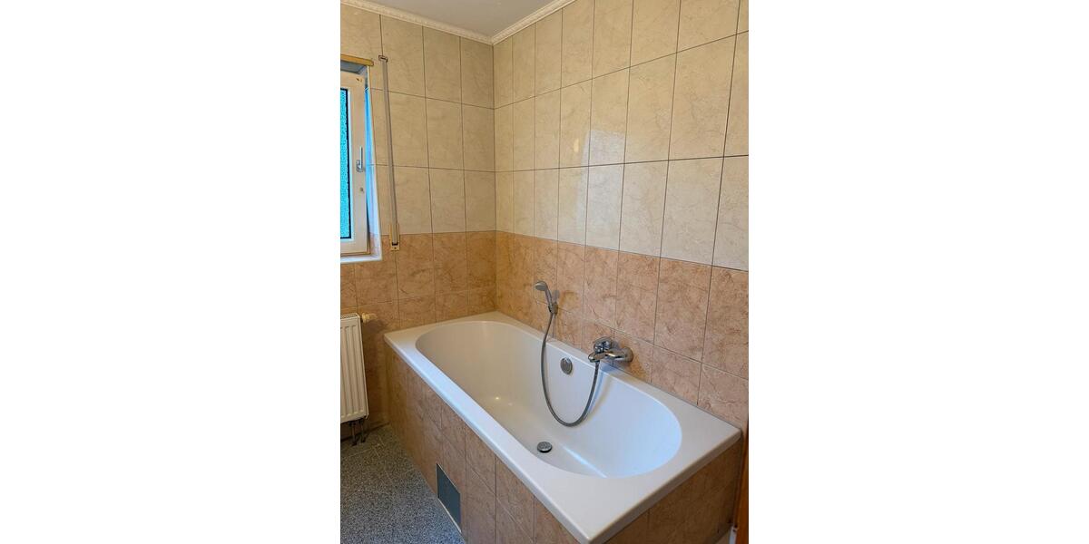 Erdgeschoßwohnung Mannheim Gartenstadt - 3 Zimmer, 95 m&sup2;, 1.200&euro; | Angebot:24787172