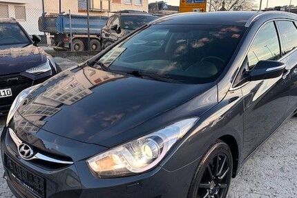Hyundai i40 156.000 km 7.990 € Mannheim 68159
