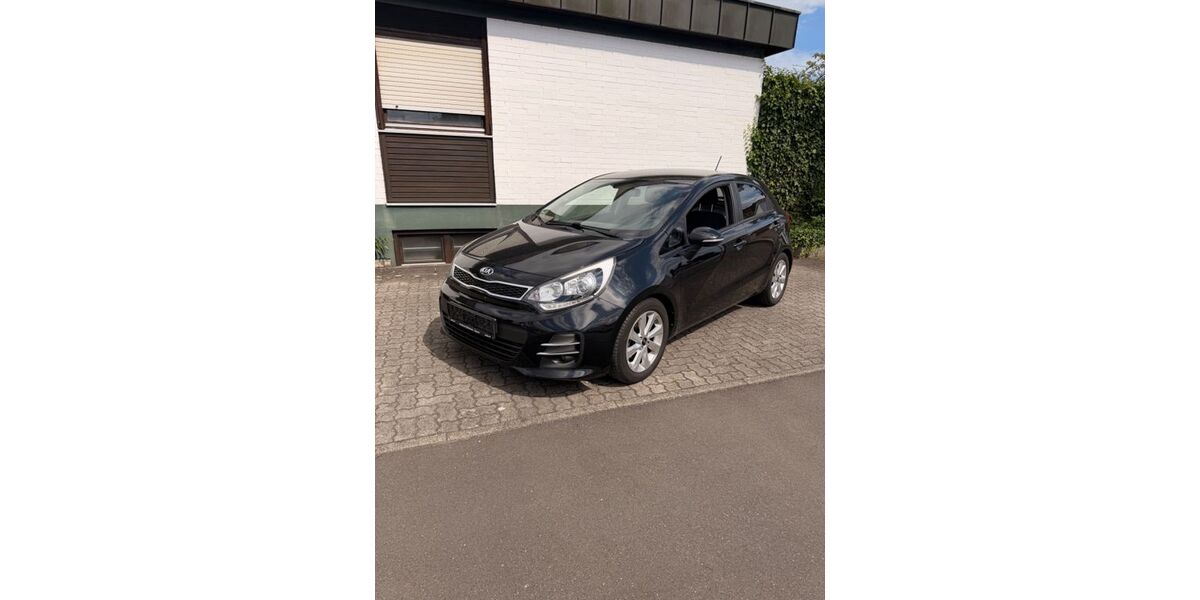 Kia Rio 156.941 km 5.800 &euro; Speyer 67346