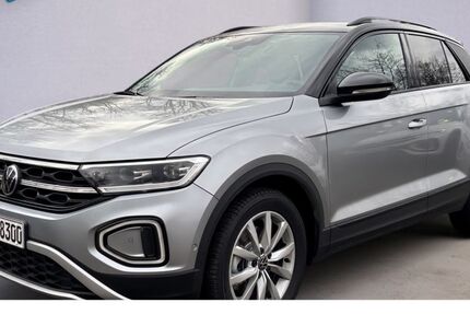 VW T-Roc 5.704 km 38.754 &euro; Walldorf 69190