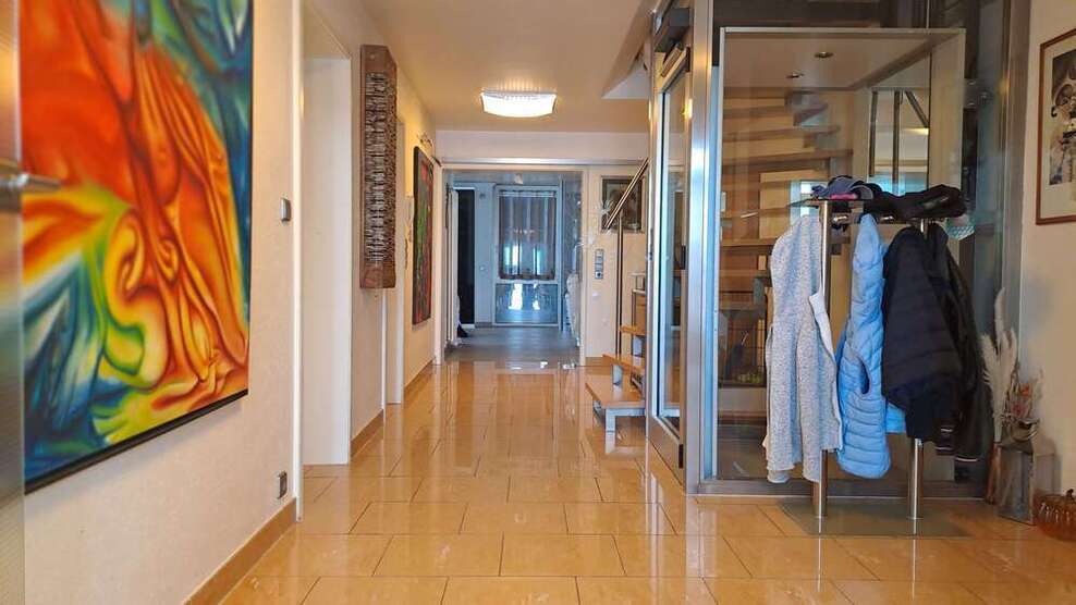 Haus zum Kaufen in Hockenheim 990.000 € 290 m²