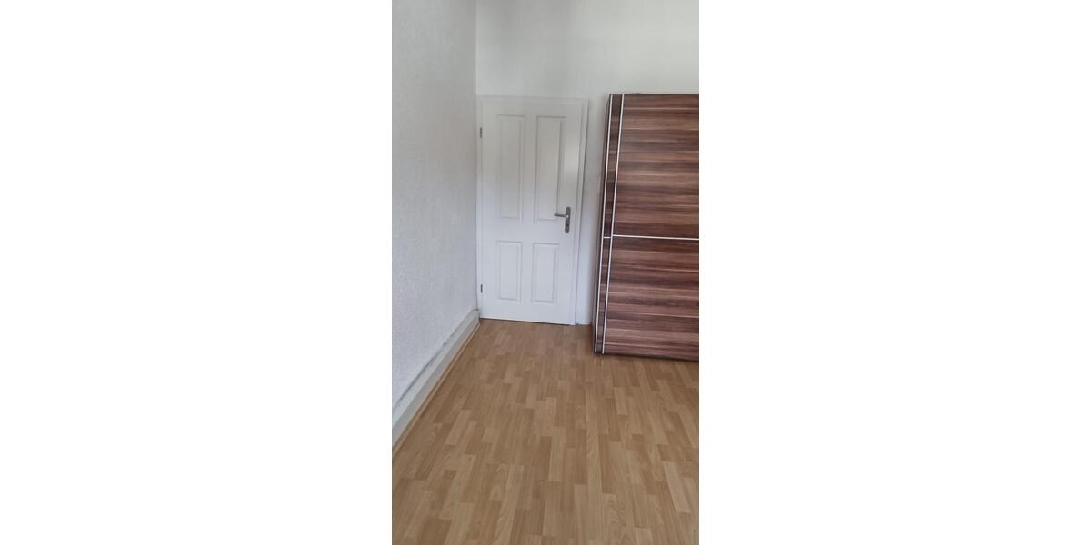 Etagenwohnung Ludwigshafen am Rhein Mundenheim - 3 Zimmer, 100 m&sup2;, 1.000&euro; | Angebot:26689078