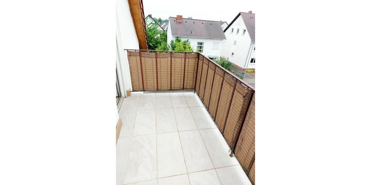 Dachgeschoßwohnung Dudenhofen - 3 Zimmer, 90 m&sup2;, 950&euro; | Angebot:26579068