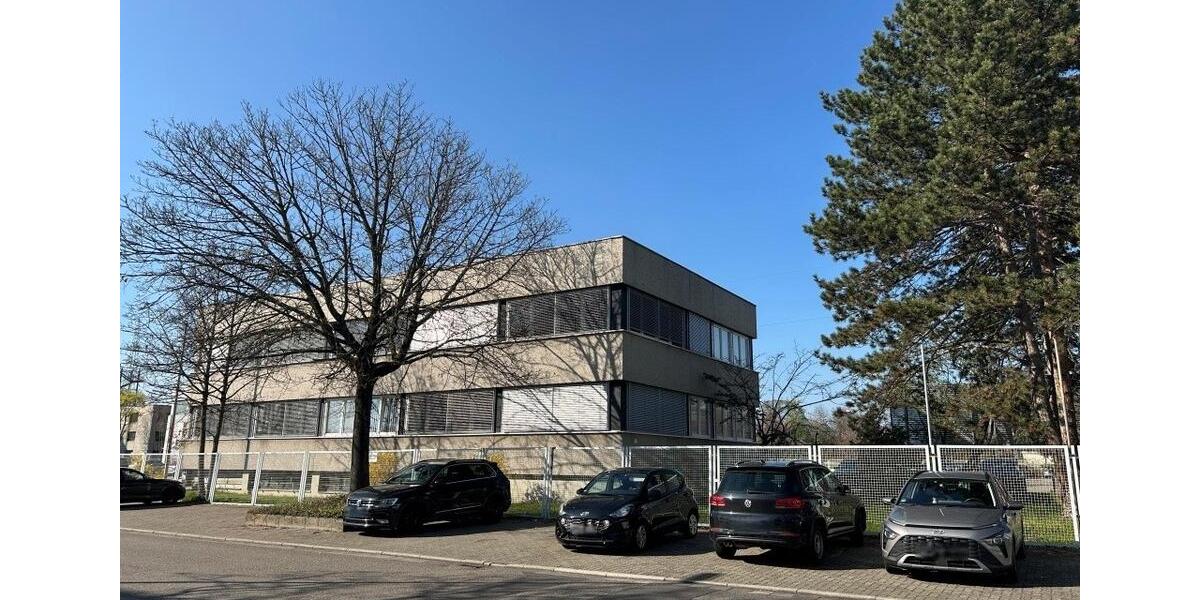 Solitärgebäude, viele Stellplätze in verkehrsgünstiger und werbewirksamer Lage - BR 4195 zimmer