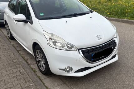 Peugeot 208 150.000 km 4.000 &euro; Sinsheim 74889