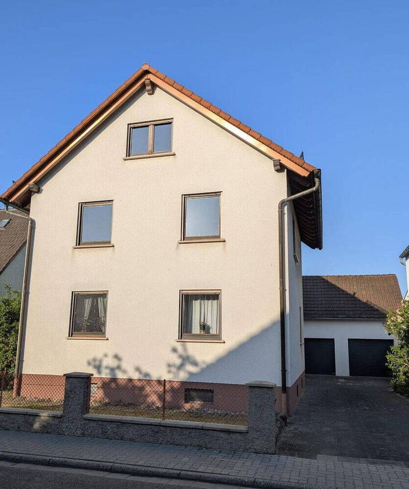 Gepflegtes Ein-Zweifamilienhaus in ruhiger Wohnlage