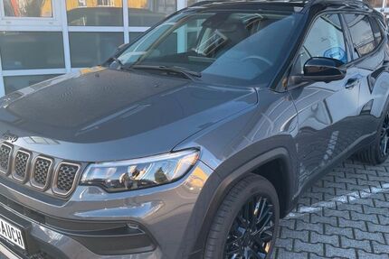 Jeep Compass 13.850 km 27.500 € Mannheim 68169