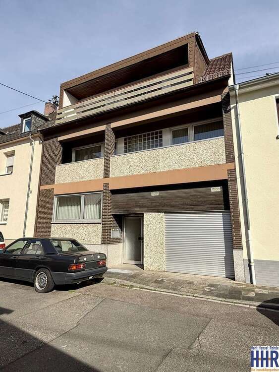 Haus zum Kaufen in Ludwigshafen am Rhein 420.000 € 220 m²
