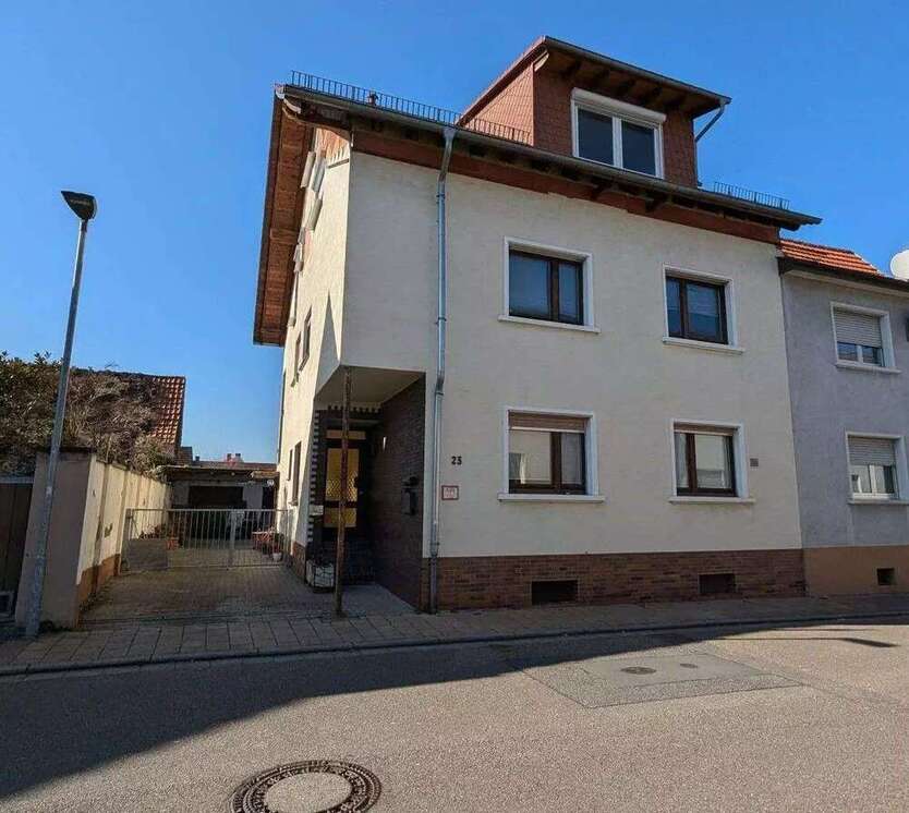 Haus zum Kaufen in St. Leon Rot 699.000 € 292 m²
