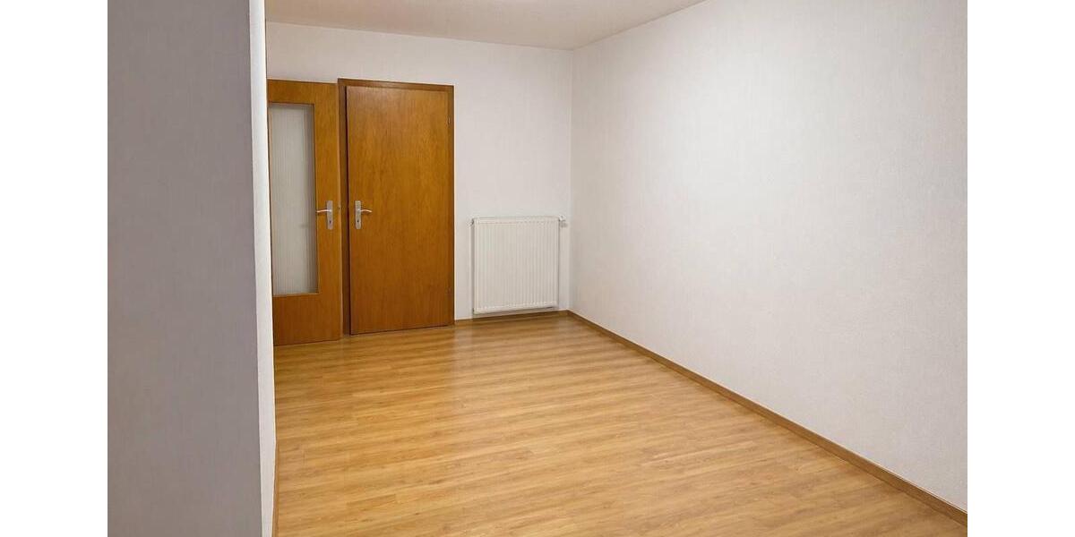 Erdgeschoßwohnung Hockenheim - 3.5 Zimmer, 75 m&sup2;, 940&euro; | Angebot:26396768