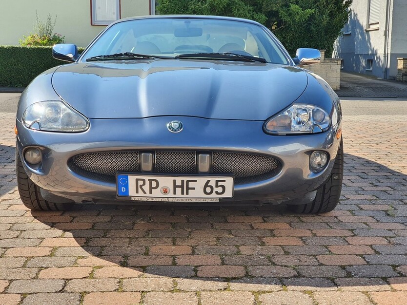 Jaguar XK8 Coupe 137.000 km 13.400 € Hanhofen 67374
