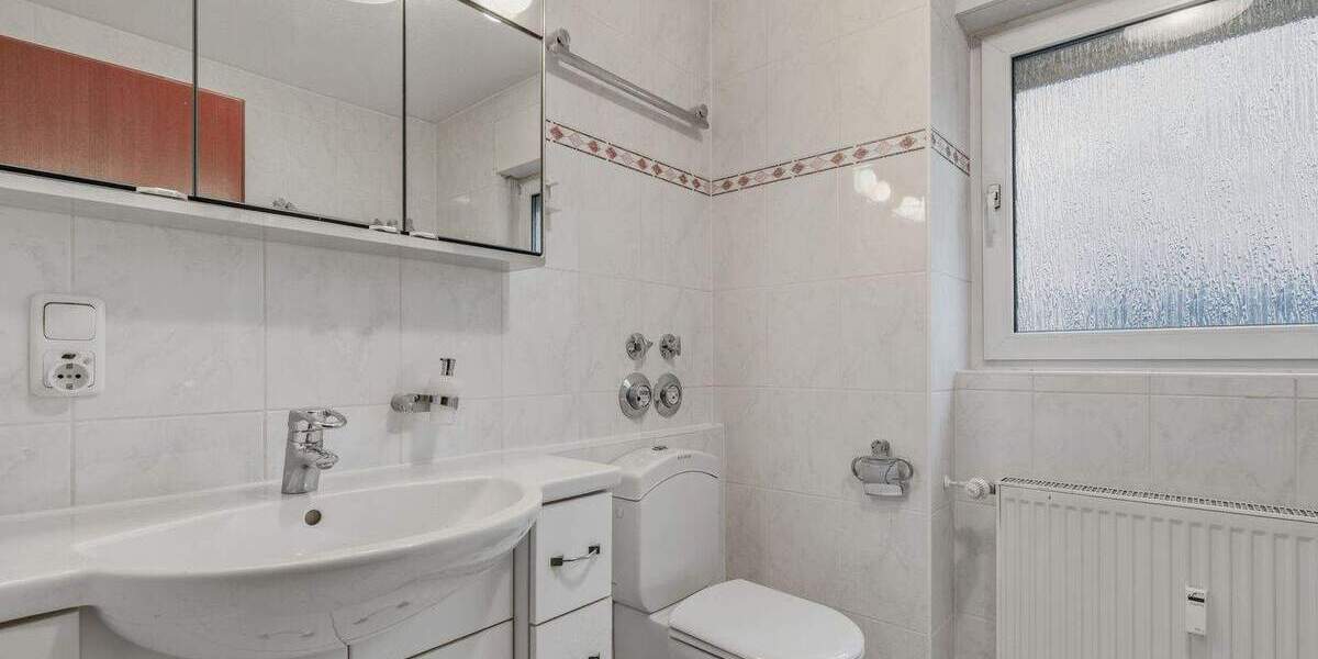 Etagenwohnung Weinheim - 4 Zimmer, 109 m&sup2;, 349.000&euro; | Angebot:25909408