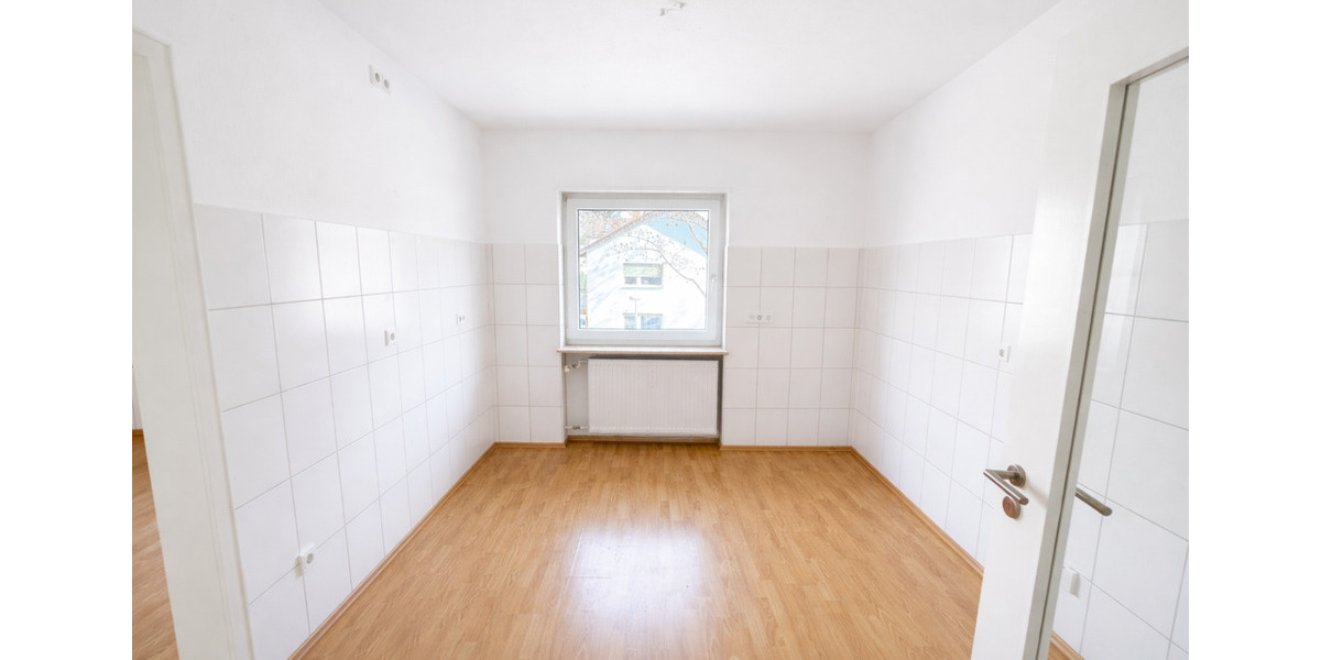 Etagenwohnung Mannheim Sandhofen - 4 Zimmer, 114 m&sup2;, 1.100&euro; | Angebot:25377160