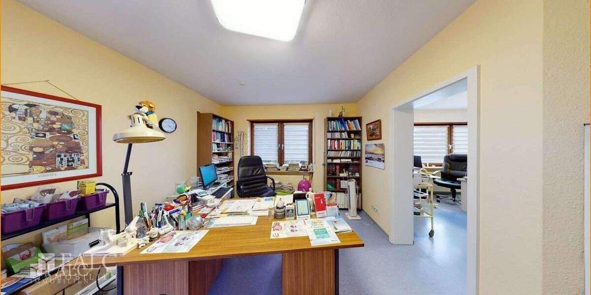 Mehrfamilienhaus, Wohnhaus Wiesloch / Baiertal Baiertal - 9 Zimmer, 351 m&sup2;, 799.000&euro; | Angebot:25390604