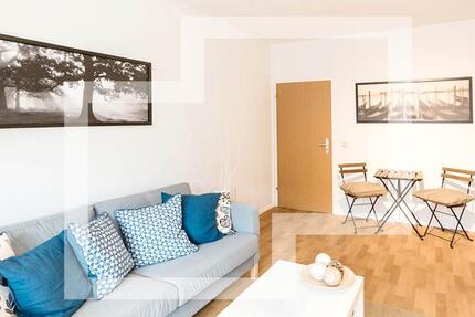 Wohnung Mannheim Neckarstadt-Ost - 3 Zimmer, 84 m&sup2;, 1.070&euro; | Angebot:24750148