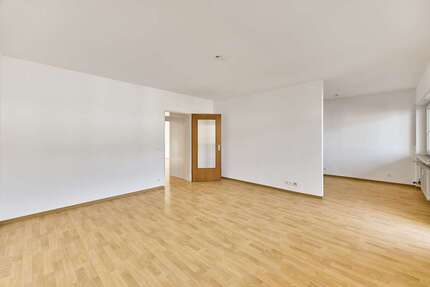 Wohnung Schwetzingen - 3 Zimmer, 78 m&sup2;, 860&euro; | Angebot:27286035