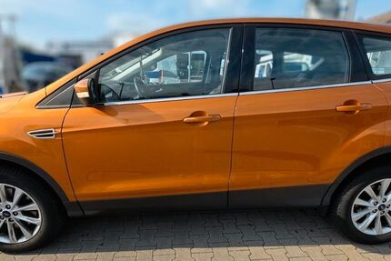 Ford Kuga 109.485 km 10.100 &euro; Östringen 76684