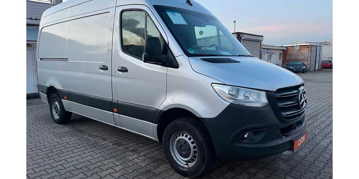 Mercedes-Benz Sprinter 183.975 km 19.490 &euro; mannheim 68219