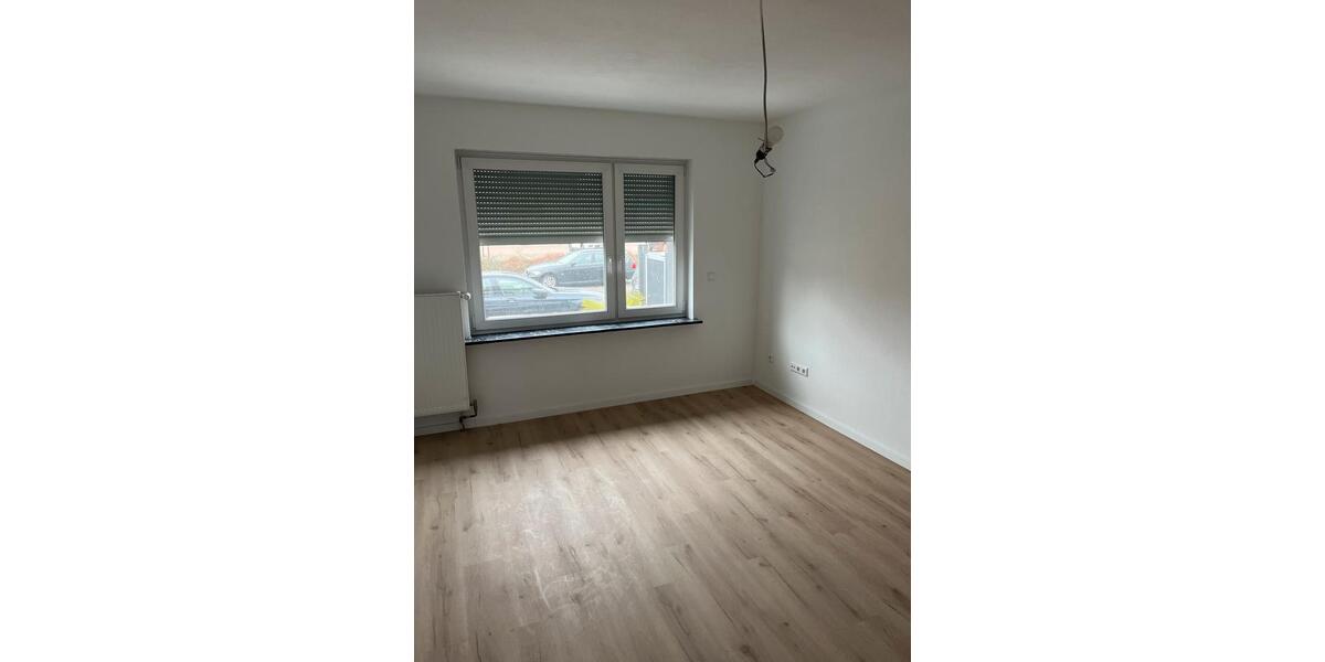 Erdgeschoßwohnung Mannheim Rheinau - 3 Zimmer, 75 m&sup2;, 1.300&euro; | Angebot:25422853