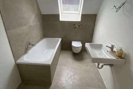 Haus Viernheim - 5 Zimmer, 100 m&sup2;, 1.650&euro; | Angebot:25809333