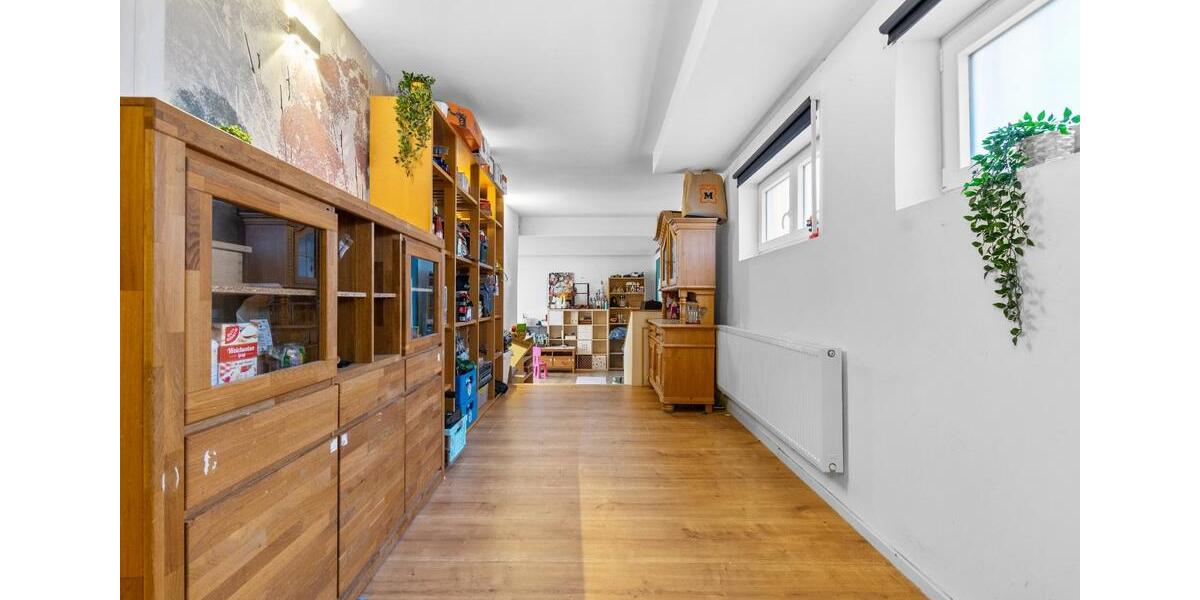 Einfamilienhaus Ludwigshafen am Rhein Rheingönheim - 8 Zimmer, 269 m&sup2;, 399.000&euro; | Angebot:25572222