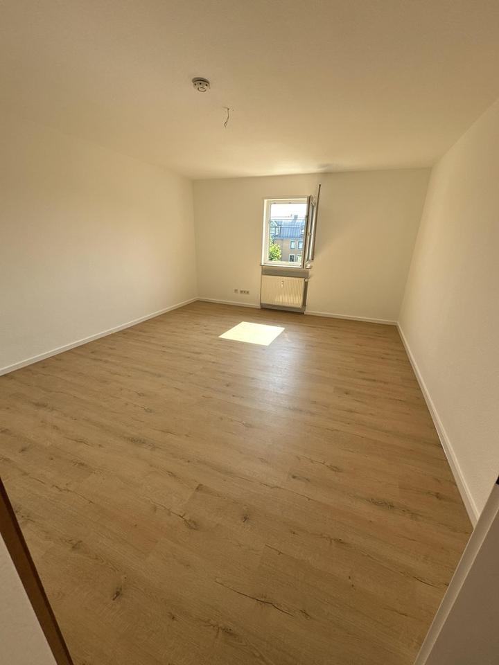 Schöne 2-Zimmer-Wohnung im Zentrum von Mannheim-Sandhofen