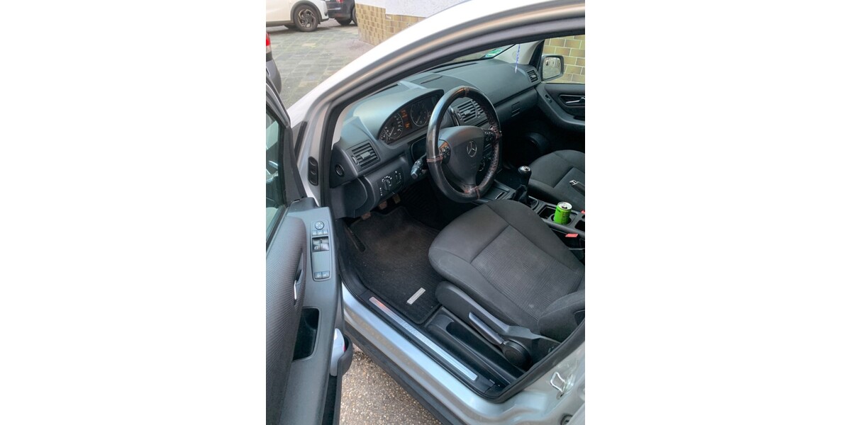 Mercedes-Benz A-Klasse 155.000 km 5.200 &euro; Mannheim 68159