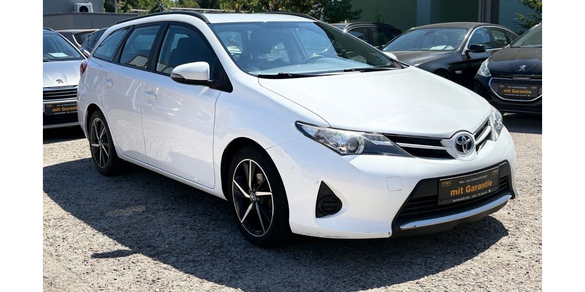 Toyota Auris 154.000 km 6.990 &euro; Ludwigshafen am Rhein 67071
