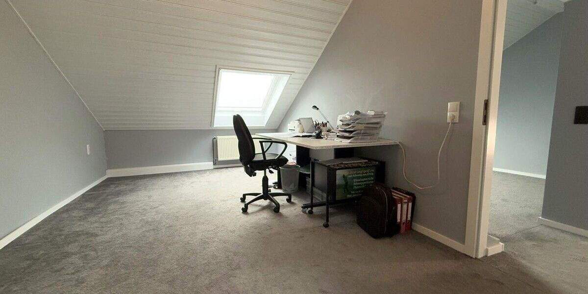 Reihenmittelhaus Ludwigshafen am Rhein Oppau - 7 Zimmer, 163 m&sup2;, 419.000&euro; | Angebot:24357284