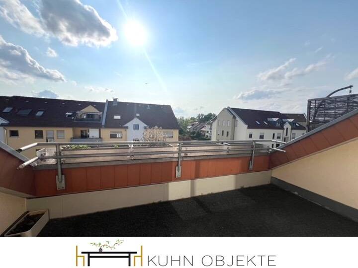 Moderne Eigentumswohnung mit Balkon und Tiefgarage