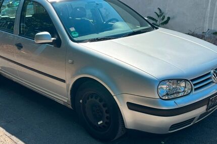 VW Golf 208.950 km 900 &euro; Viernheim 68519