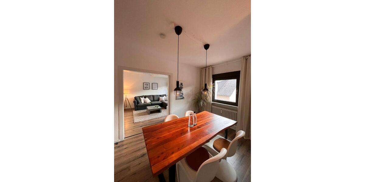 Dachgeschoßwohnung Schriesheim - 4 Zimmer, 86 m&sup2;, 1.200&euro; | Angebot:26286468