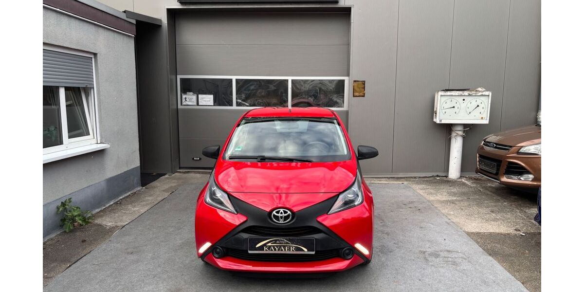 Toyota Aygo (X) 37.000 km 7.900 &euro; Mutterstadt (Kreis Ludwigshafen) 67112