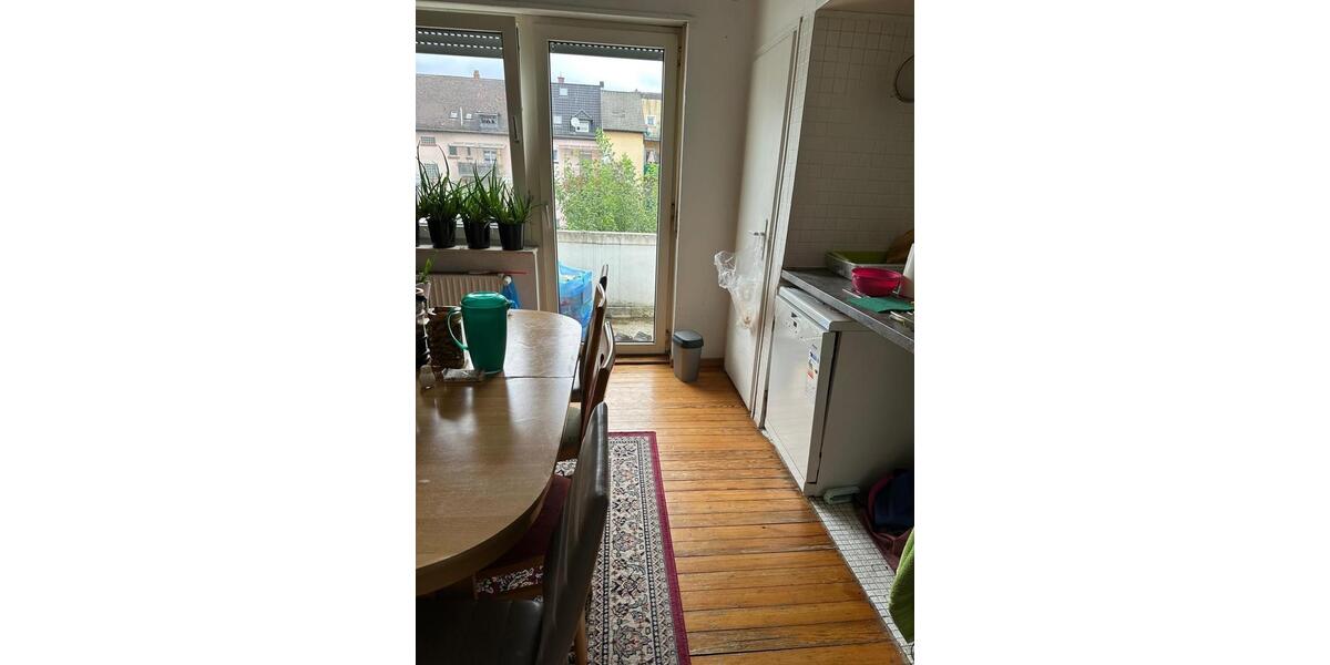 Etagenwohnung Ludwigshafen am Rhein Mundenheim - 3 Zimmer, 80 m&sup2;, 900&euro; | Angebot:25075026