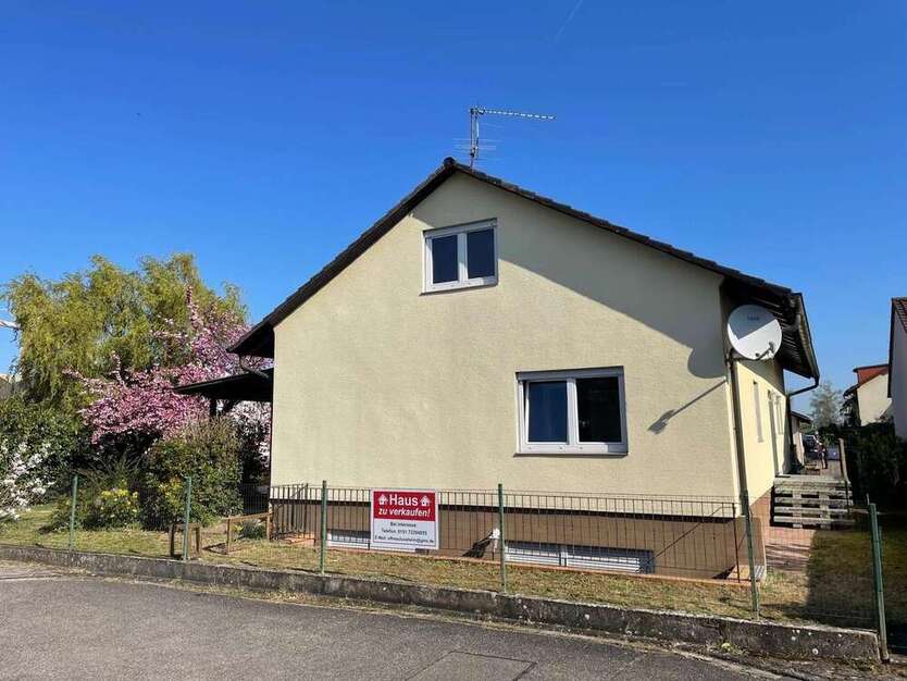 Haus zum Kaufen in Neulußheim 579.000 € 218 m²