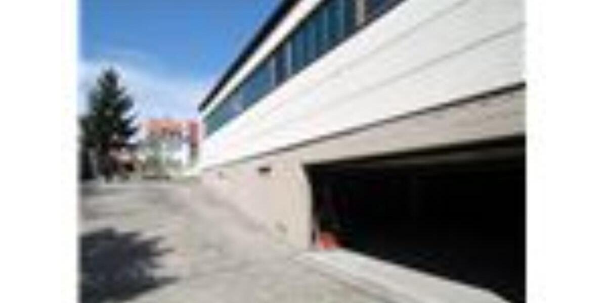 Lagerraum im UG einer kleinen Halle zimmer